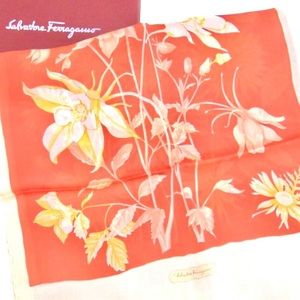 🆕 Salvatore Ferragamo Silk scarf, in box 🧣